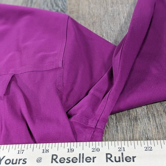 Chicos Top Womens Medium Purple No Iron Button Up Stretch Long Sleeve Career - Picture 5 of 7